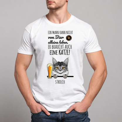 T-shirt blanc avec citation imprimée et illustration d'un chat et d'un verre de bière.