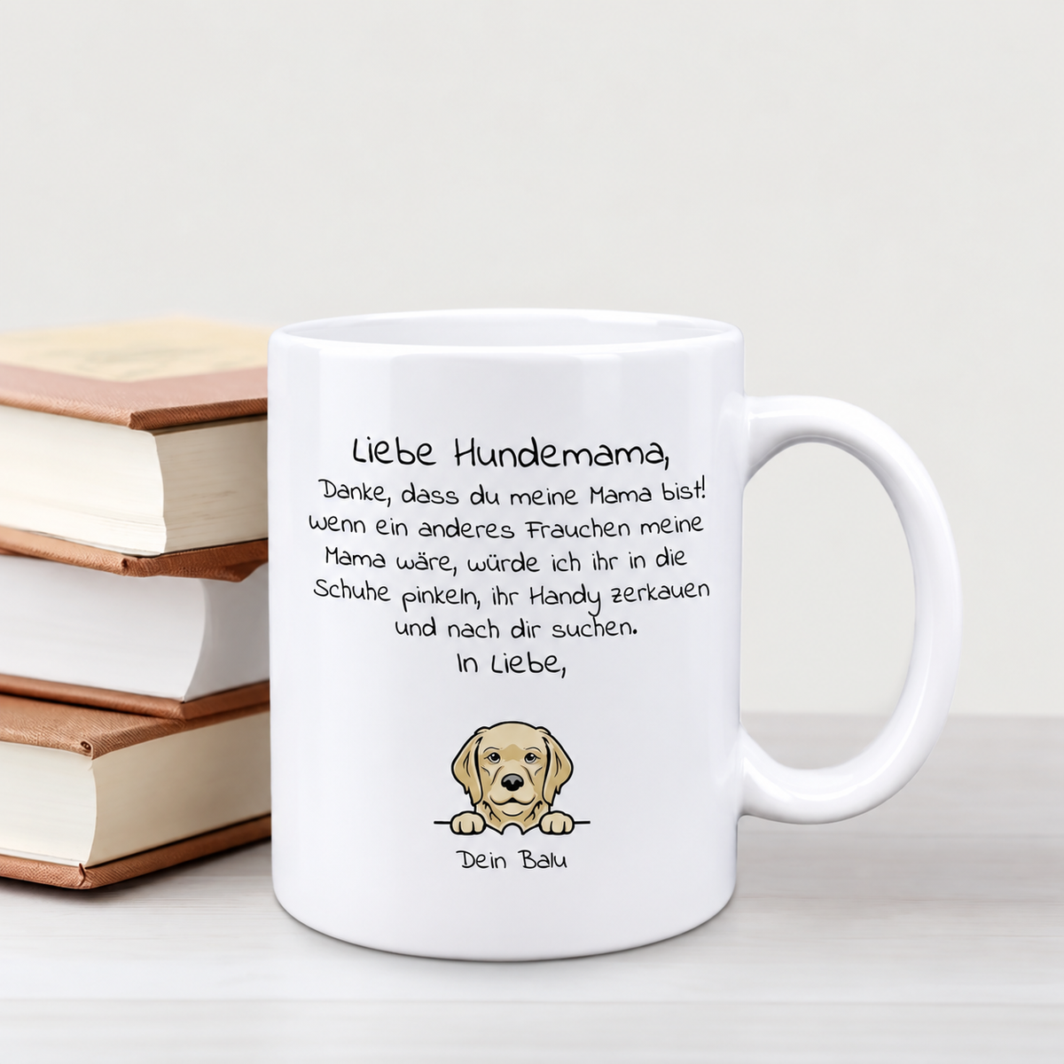 Mug personnalisé pour mamans de chiens avec texte affectueux et motif de chien, céramique blanche.