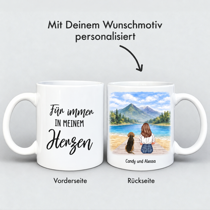 Gepersonaliseerde witte mok met tekst en illustratie van een persoon met hond bij een meer.