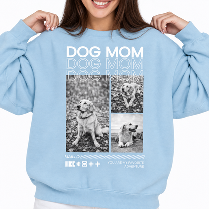 Gepersonaliseerde lichtblauwe sweater met opdruk "Dog Mom" en foto's van honden.