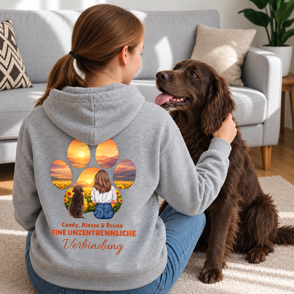 Grijs gemêleerde hoodie met pootafdrukprint en gepersonaliseerde afbeelding van mens en hond.
