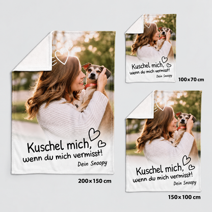 Gepersonaliseerde huisdierdeken met foto en tekst, verkrijgbaar in drie maten: 200x150 cm, 150x100 cm, 100x70 cm.