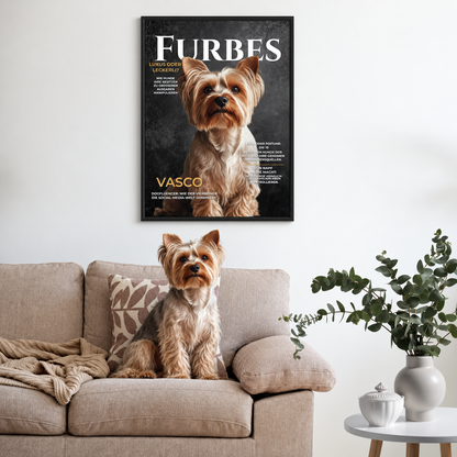 Poster personnalisé encadré avec motif de chien au mur, chien assis sur le canapé.