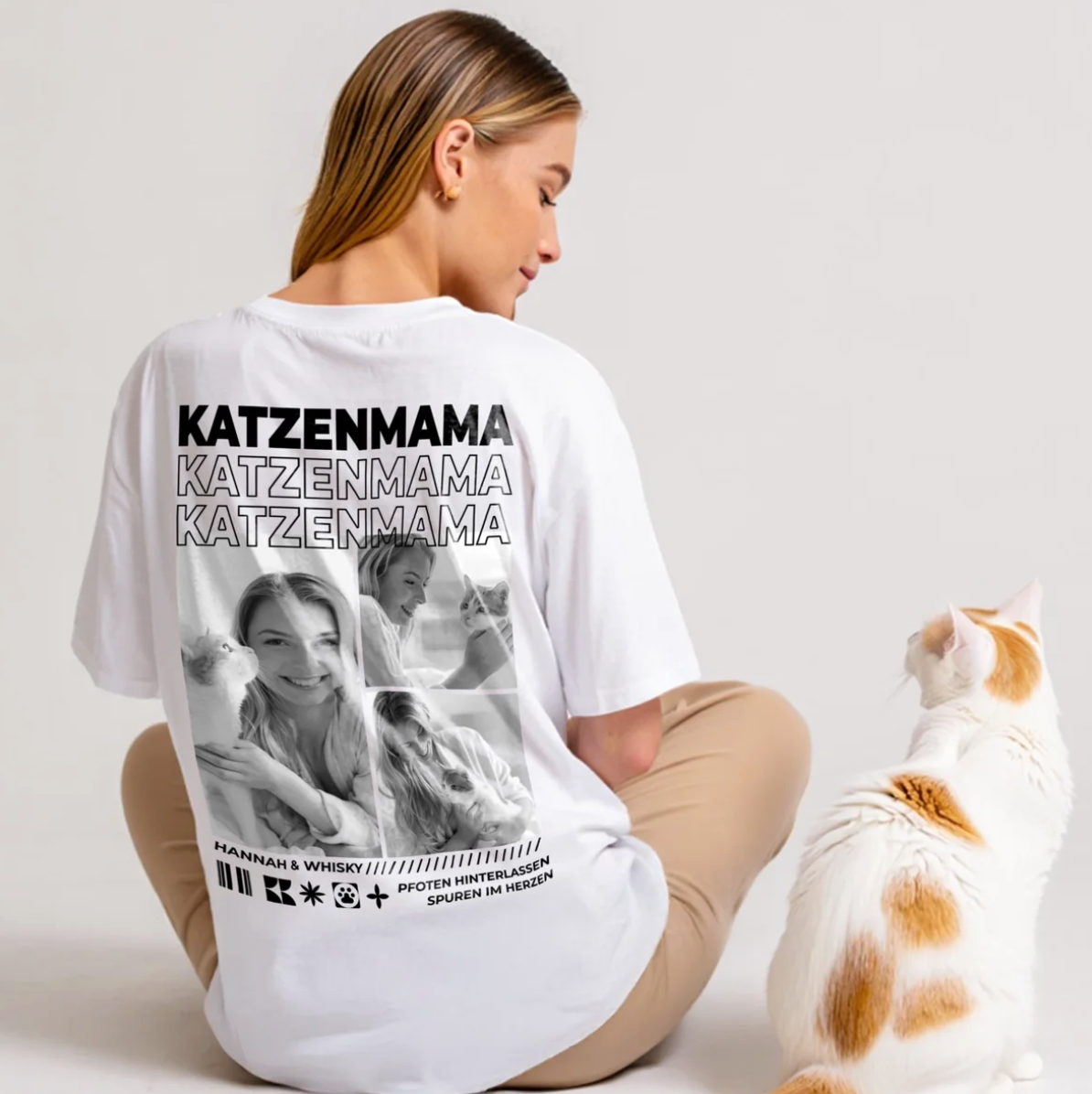 T-shirt blanc avec l'inscription "Katzenmama" et des photos de chats au dos.