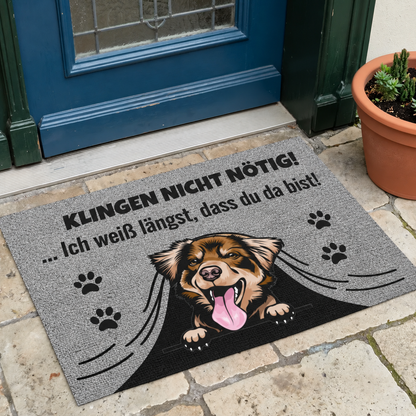 Gepersonaliseerde deurmat met hondenmotief en de tekst "Klingen nicht nötig! Ich weiß längst, dass du da bist!"
